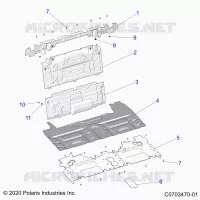 REAR BODYWORK CLOSEOFF, CENTER PANELS